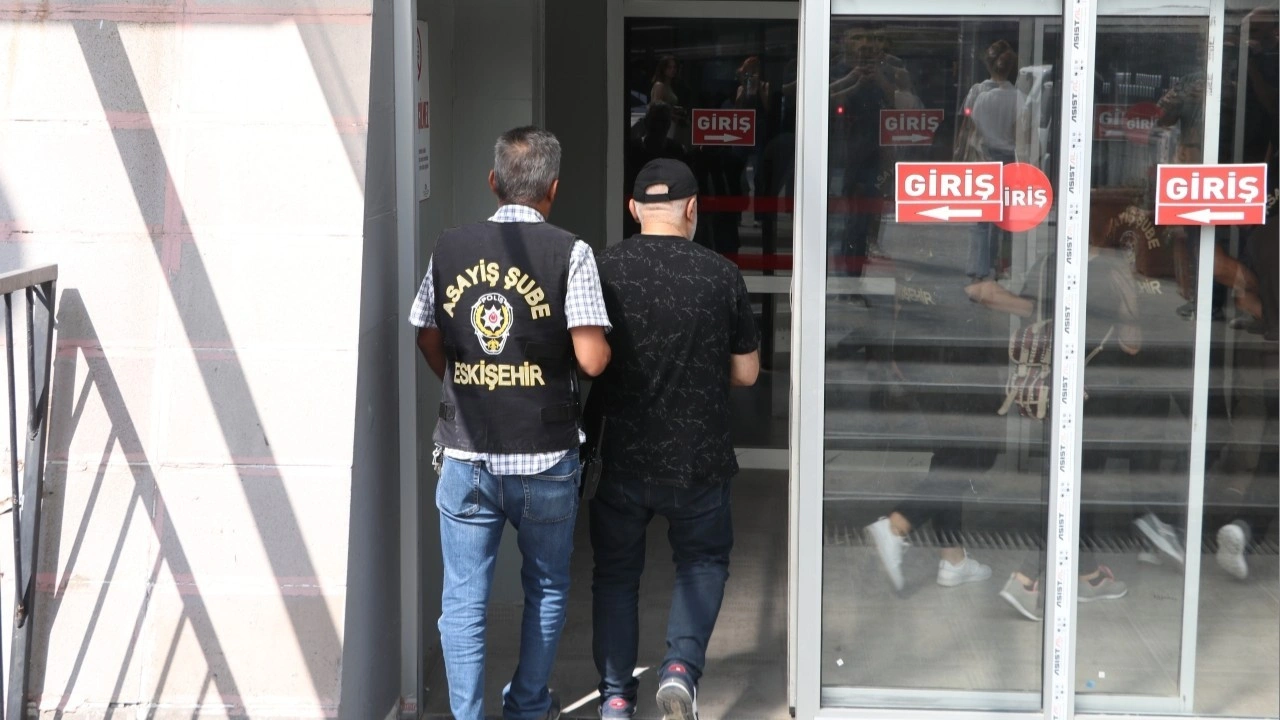 10 milyon liralık arsa dolandırıcılığında 7 gözaltı