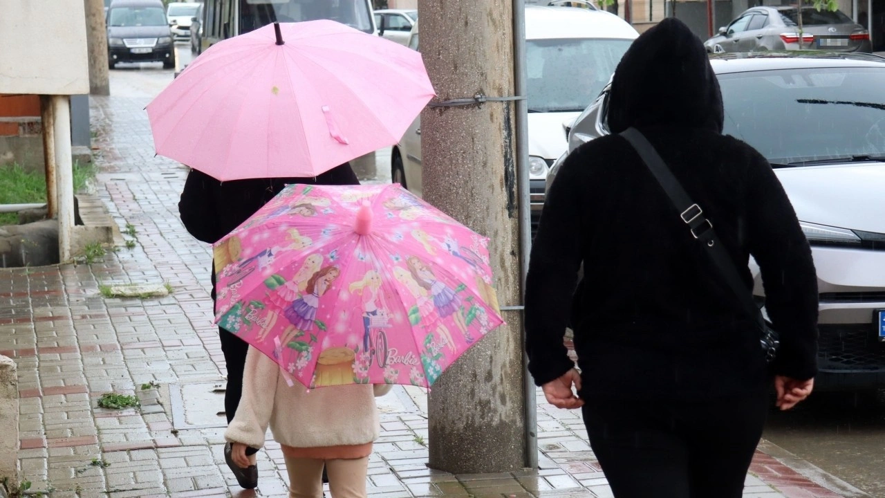 5 bölgede sağanak! Meteoroloji'den saatli uyarı...