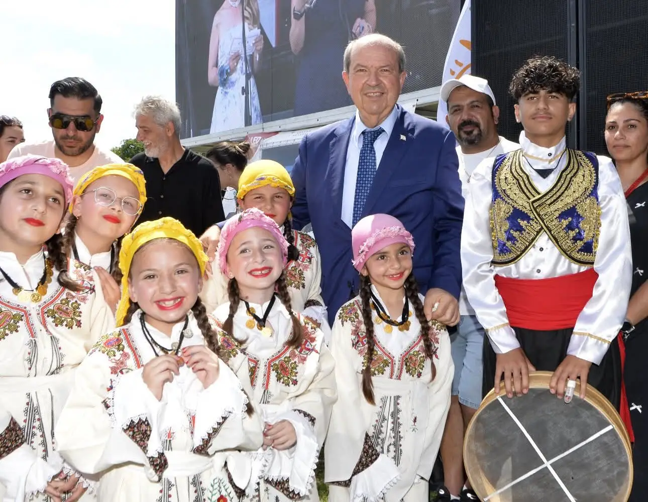 حضر الرئيس تاتار المهرجان الثقافي القبرصي التركي الـ 8 في لندن