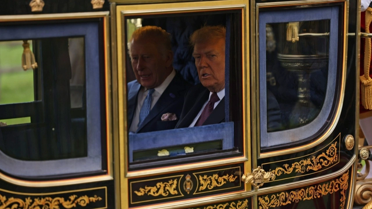 ABD Başkanı Donald Trump, Kral Charles ile bir araya geldi