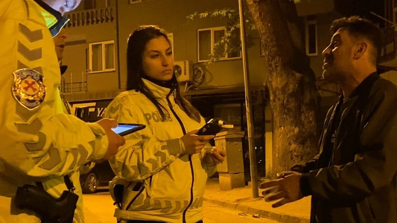 Alkolmetre testini reddeden ehliyetsiz sürücünün büyük mücadelesi
