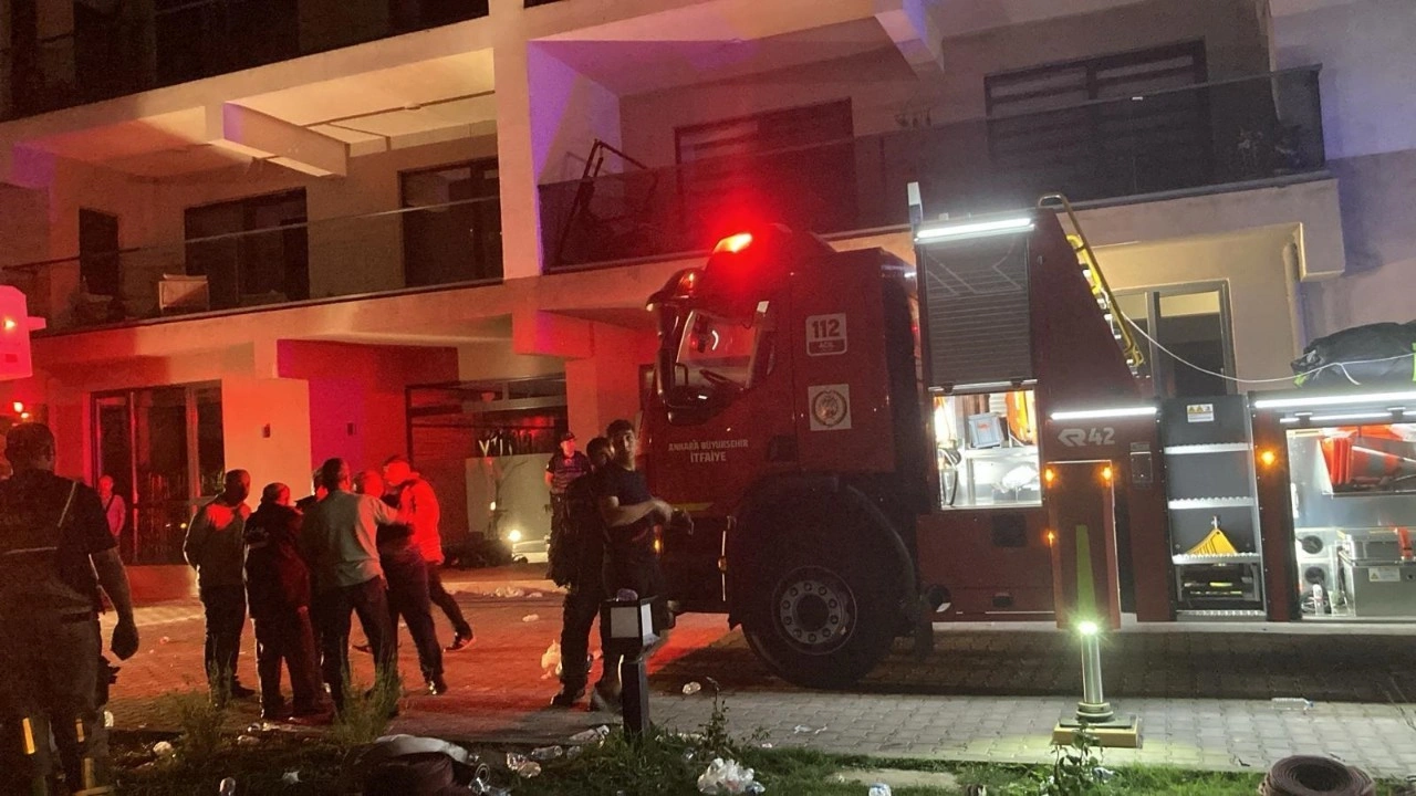 Ankara’da feci yangın: 3 kişi öldü, 20 kişi dumandan etkilendi!