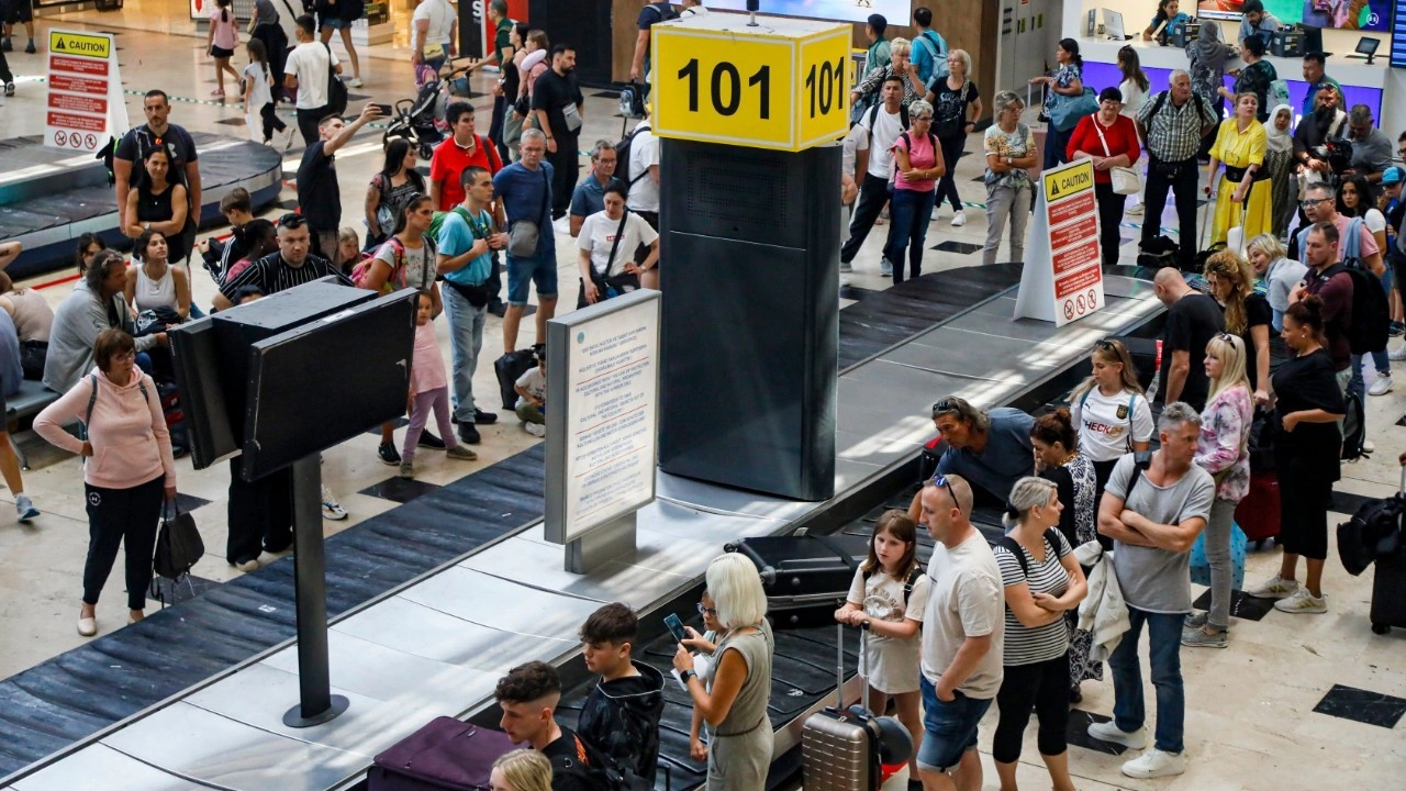 Antalya'da turist sayısı 16,7 milyonu aştı