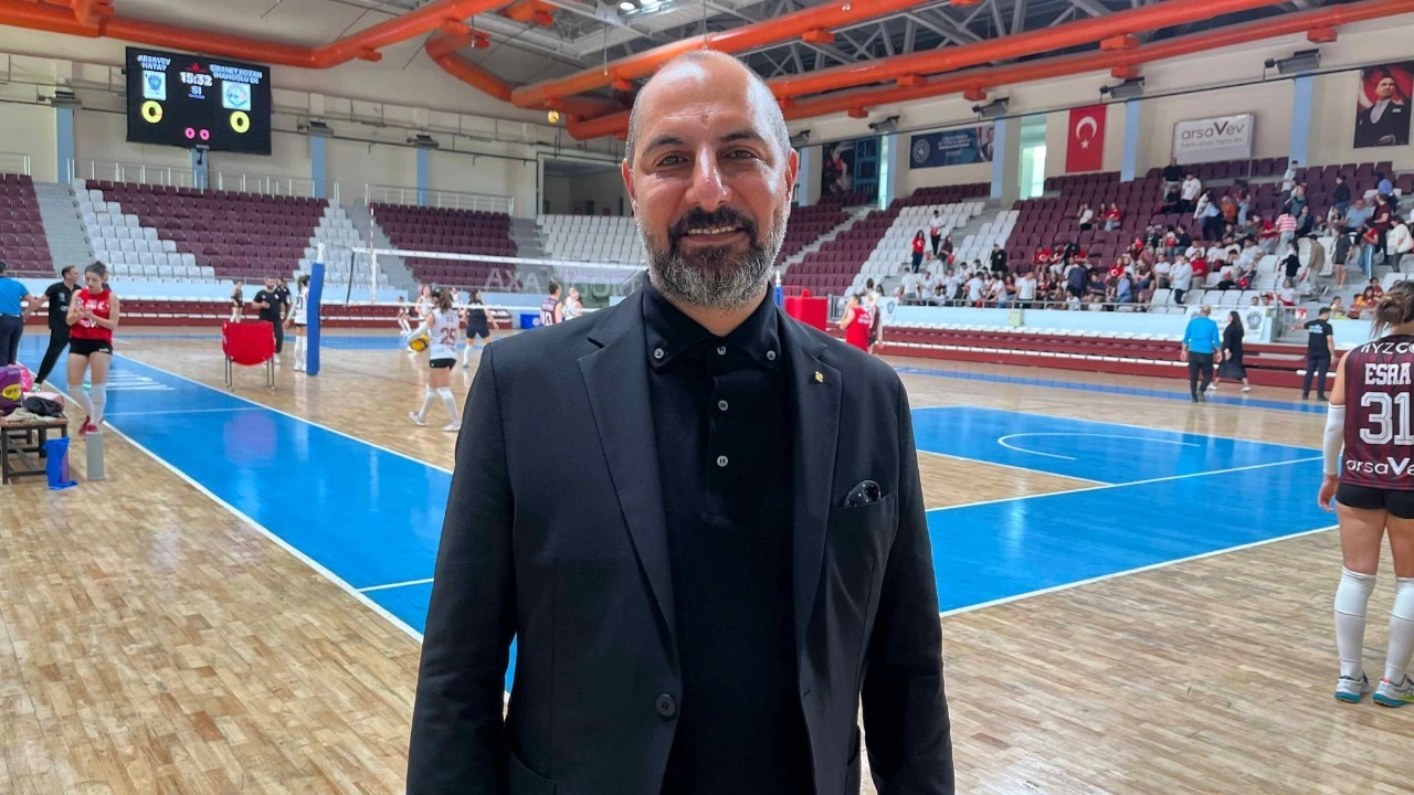 arsaVev, Cumhuriyet Bayramı’nda Hatay Voleybol Takımı’nı ziyaret etti