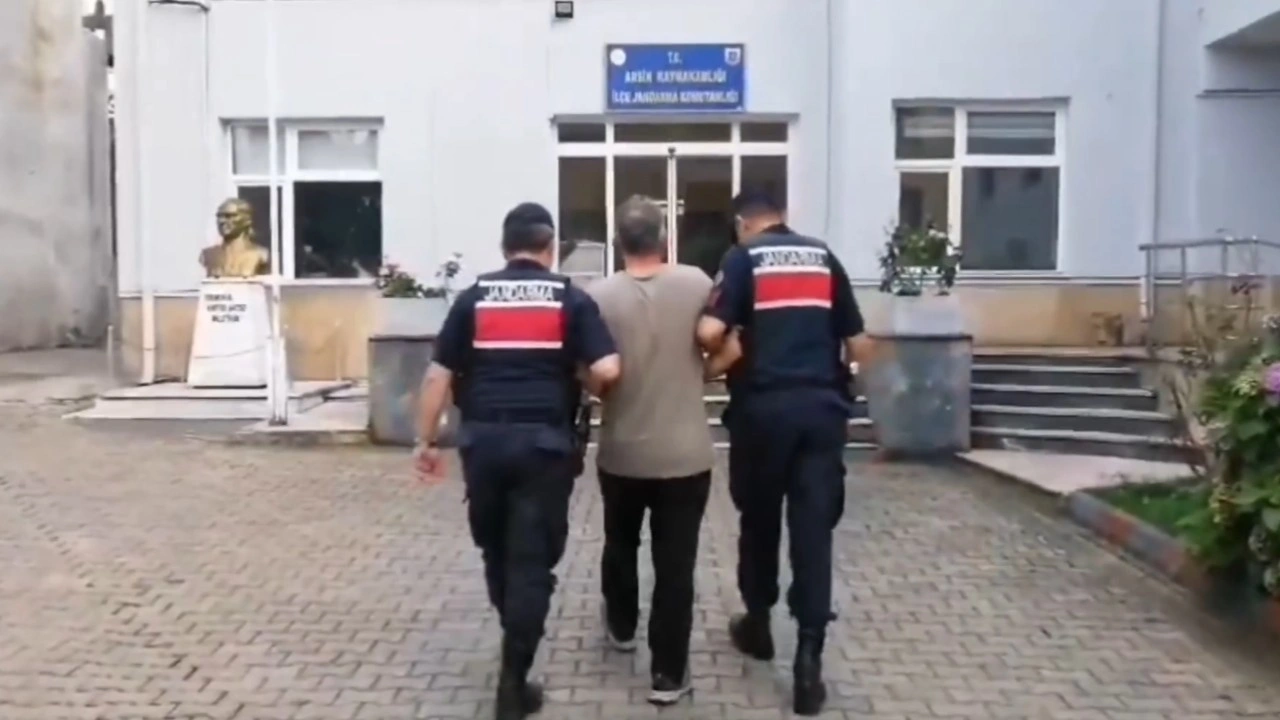 Bakan Yerlikaya: "53 FETÖ şüphelisi yakalandı"
