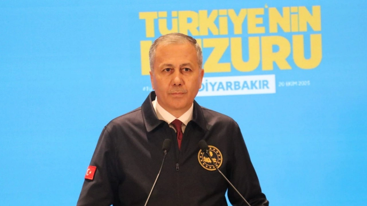 Bakan Yerlikaya: "Hiç kimse polisimize, ‘düşman’ deme alçaklığına cüret edemez"