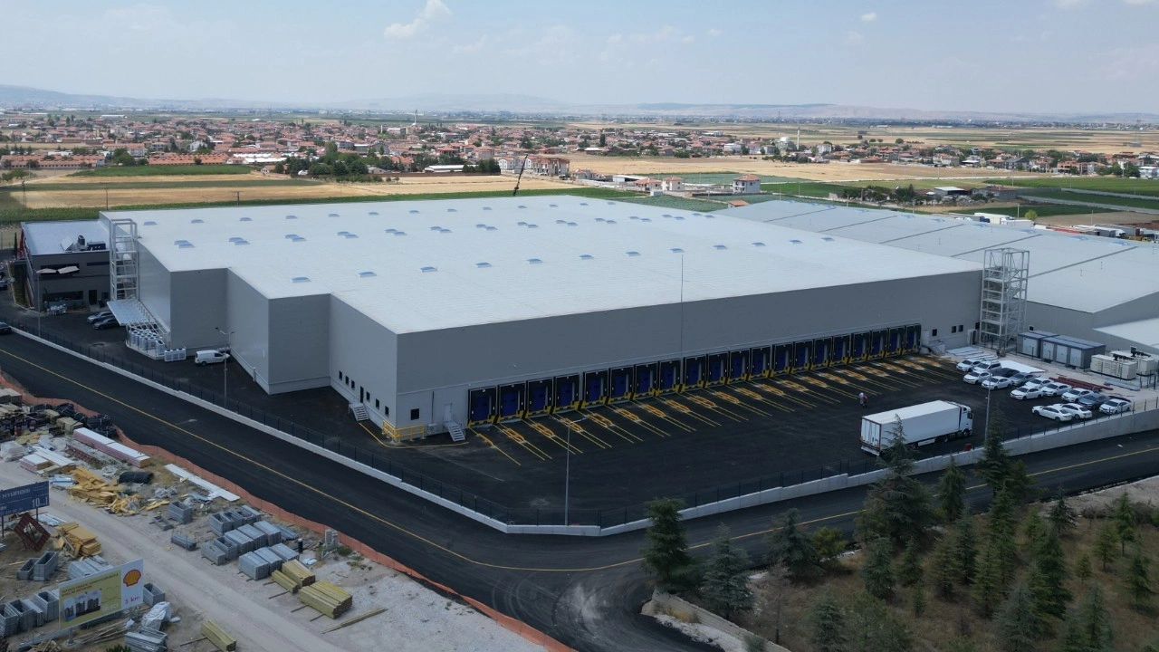 BİM, yeni meyve-sebze platformunu Afyon’da hizmete açtığını duyurdu