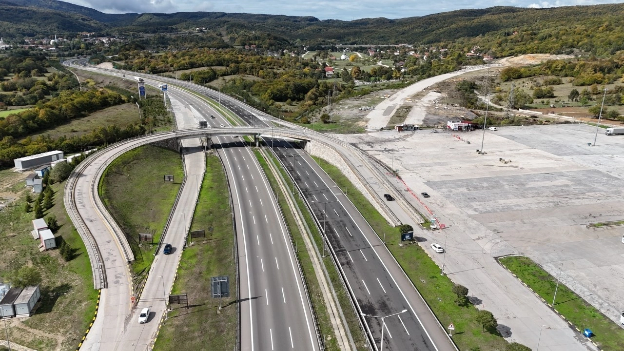 Bolu Dağı Tüneli'nin İstanbul yönü, günde 5 saat ulaşıma kapalı