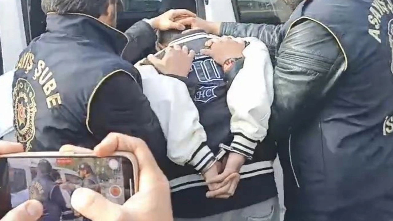 Büyükçekmece'de 3 kişinin öldüğü cinayetlerin şüphelisi yakalandı