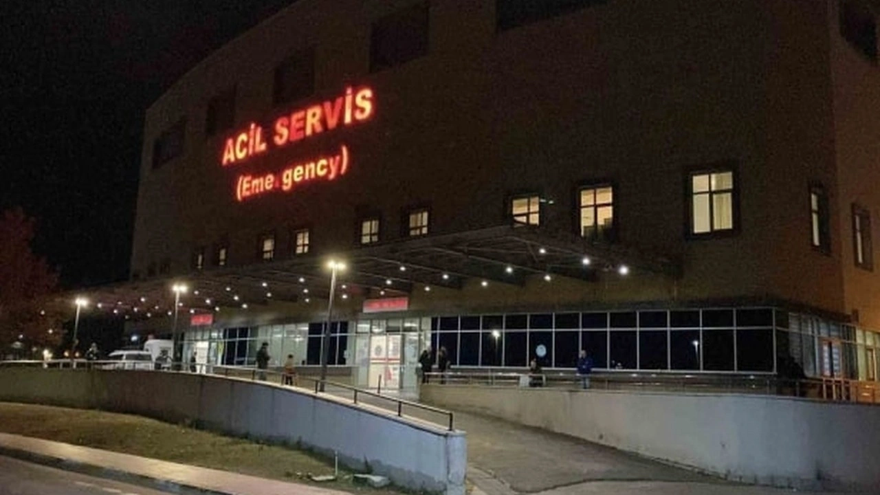 Çorum'da 8 kişi, zehirlenme şüphesiyle hastaneye kaldırıldı