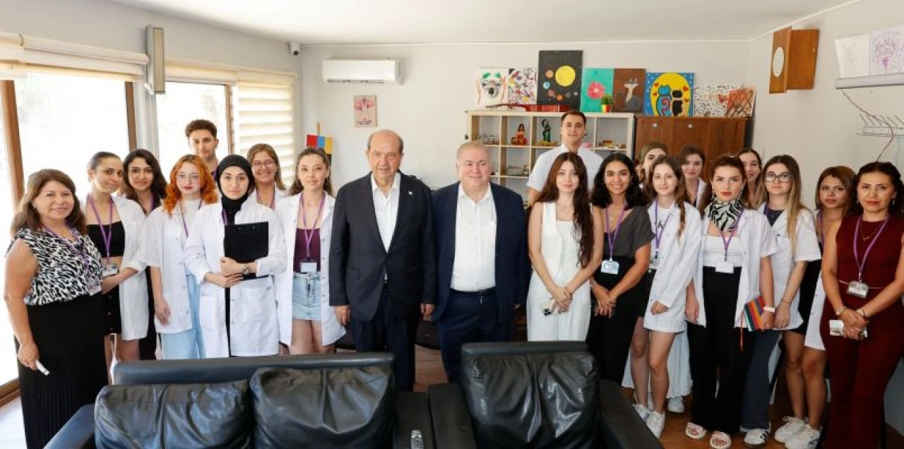 Cumhurbaşkanı Tatar, Pembe Köşk Psikiyatri Hastanesi’ni ziyaret etti