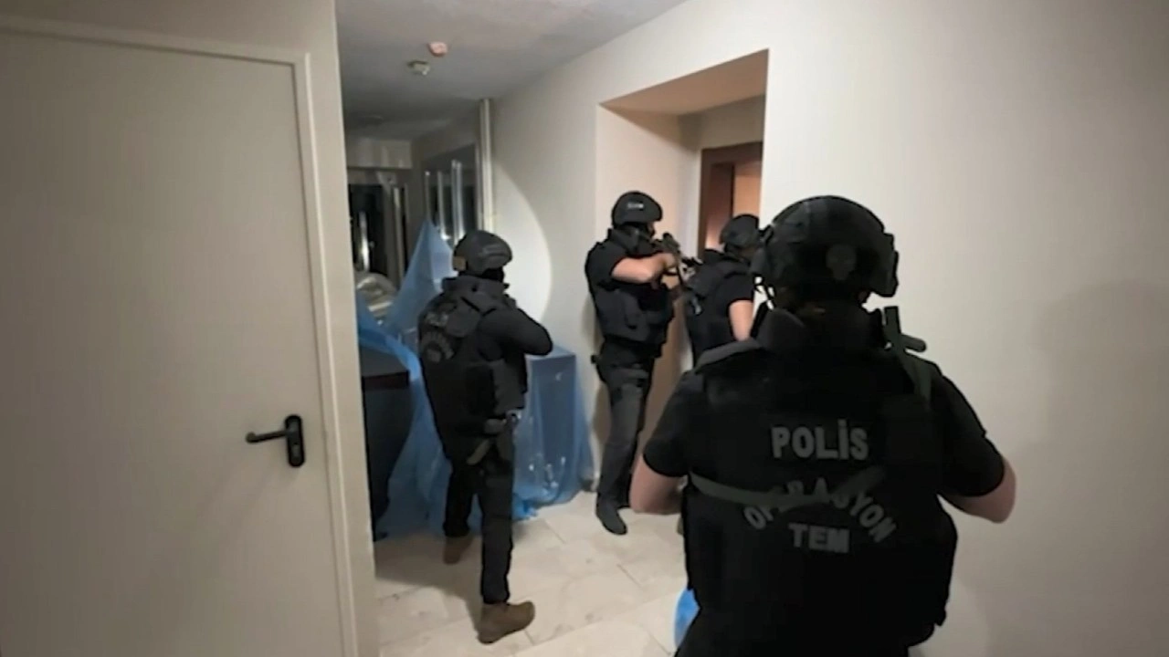 DEAŞ'a finansman sağladıkları iddiasıyla 6 şüpheli gözaltına alındı