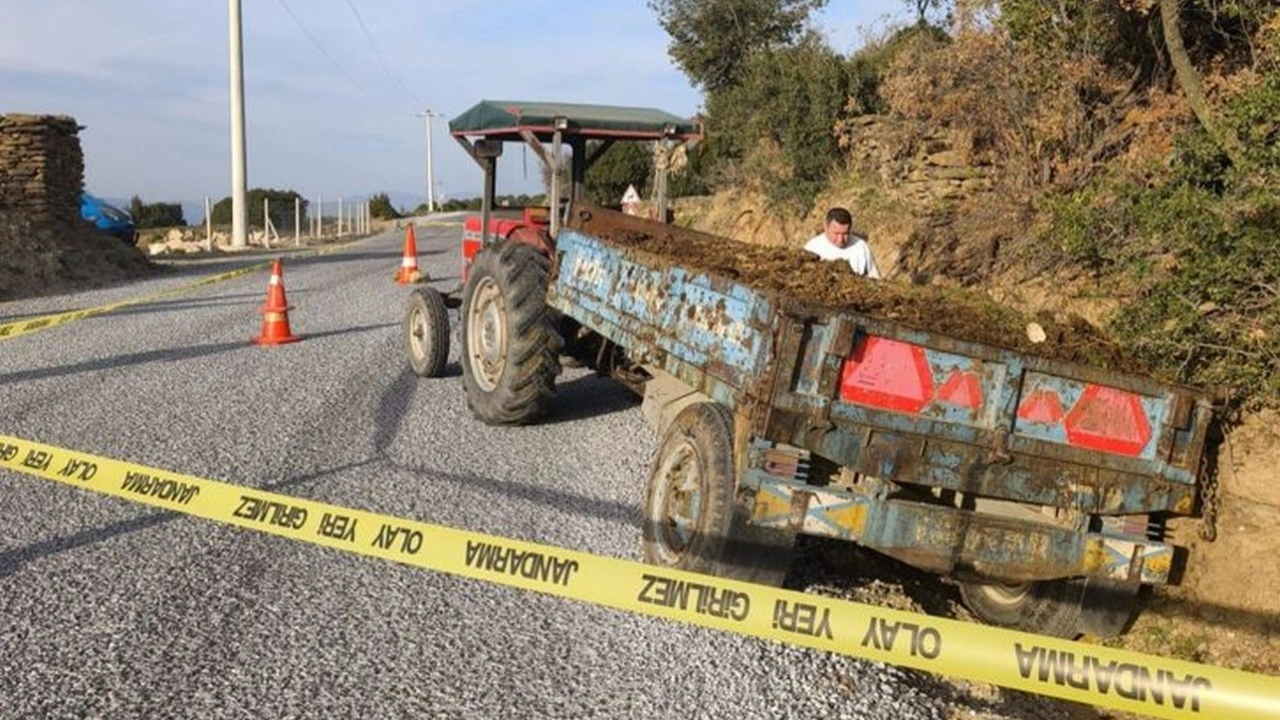 Dedesinin sürdüğü traktörden düşüp, tekerin altında kalan çocuk, hayatını kaybetti