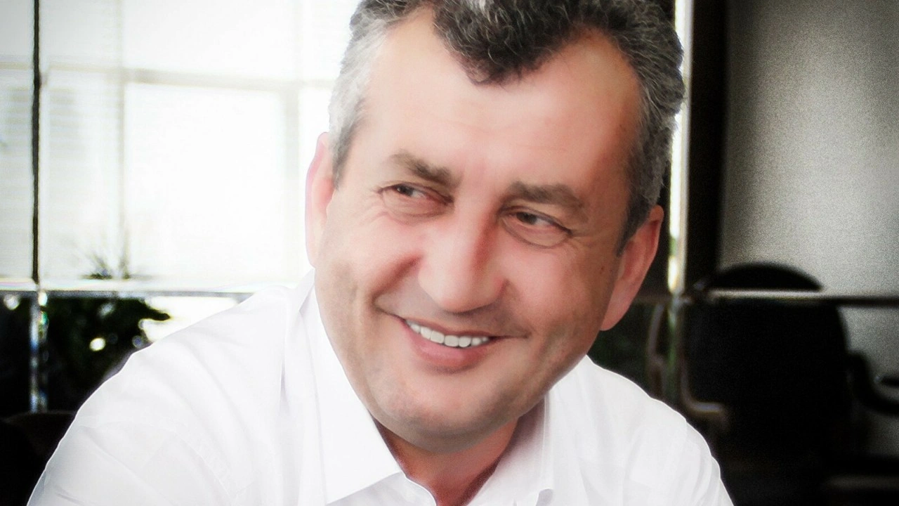 Denizde kalp krizi geçiren eski belediye başkanı hayatını kaybetti