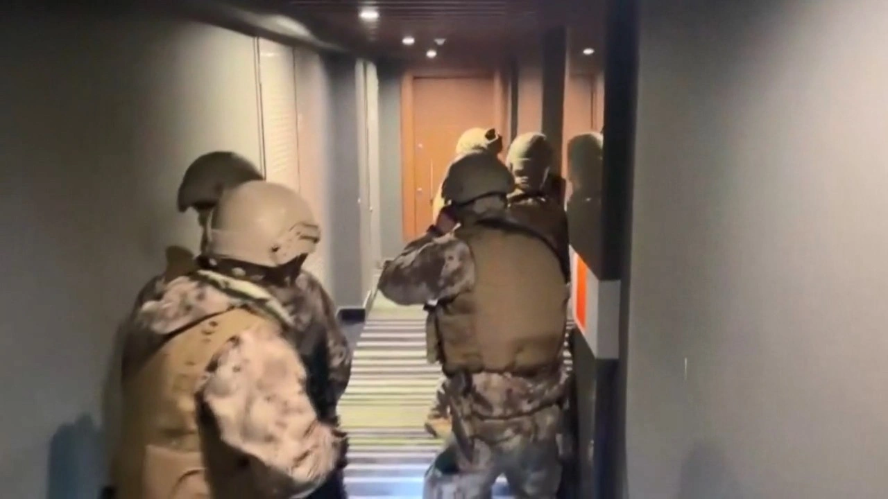Esenyurt'ta rezidanslara yasa dışı bahis operasyonu: 7 gözaltı
