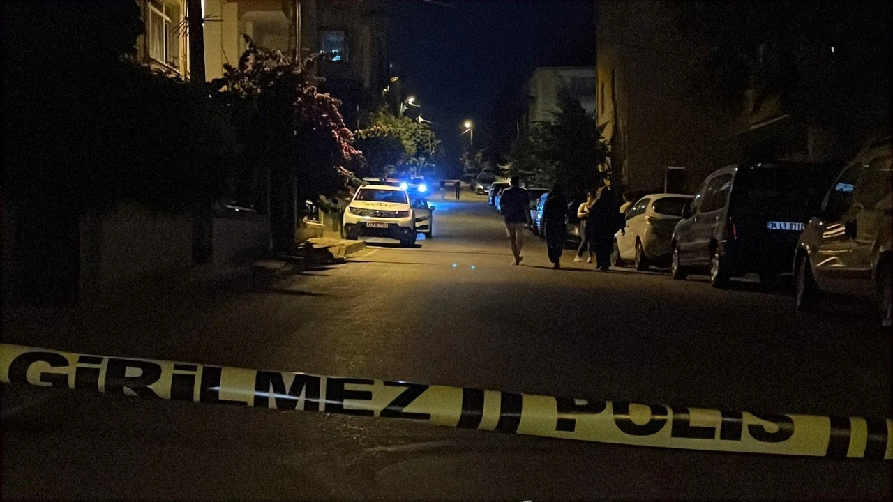 Eski sevgilisini tabancayla öldürüp, 2 kişiyi yaraladıktan sonra intihar etti