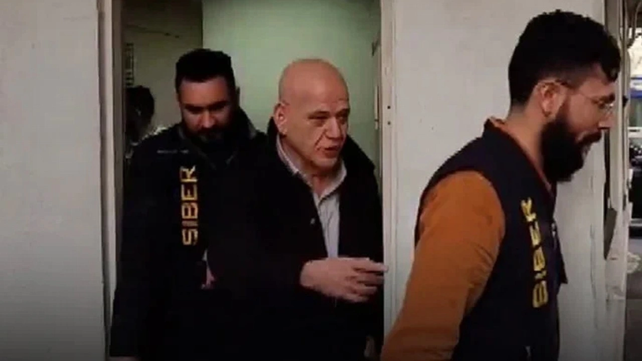 Futbolda şafak baskını! Ahmet Çakar gözaltında