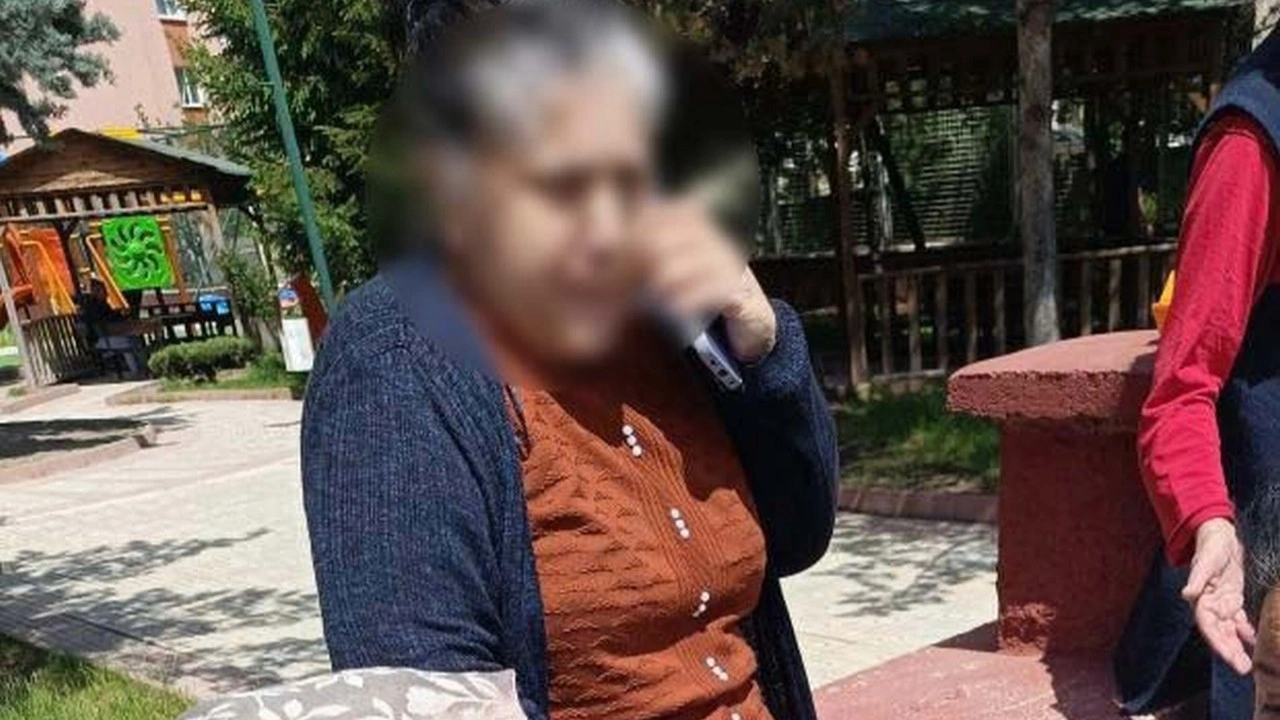 Husumetlilerin silahlı kavgasında yoldan geçen kadın bacağından vuruldu
