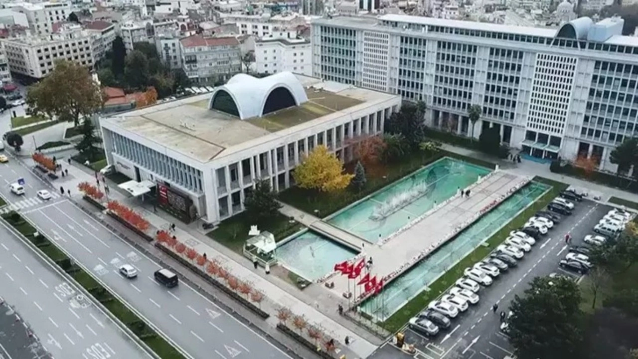 İBB yolsuzluk soruşturmasında 8 şüpheli tutuklandı