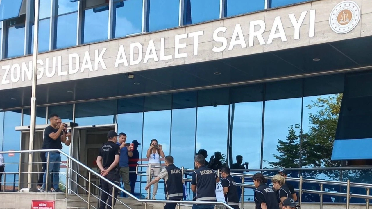 İndirimli tatil vaadiyle 300 kişiyi dolandırdığı iddia edilen çift yakalandı