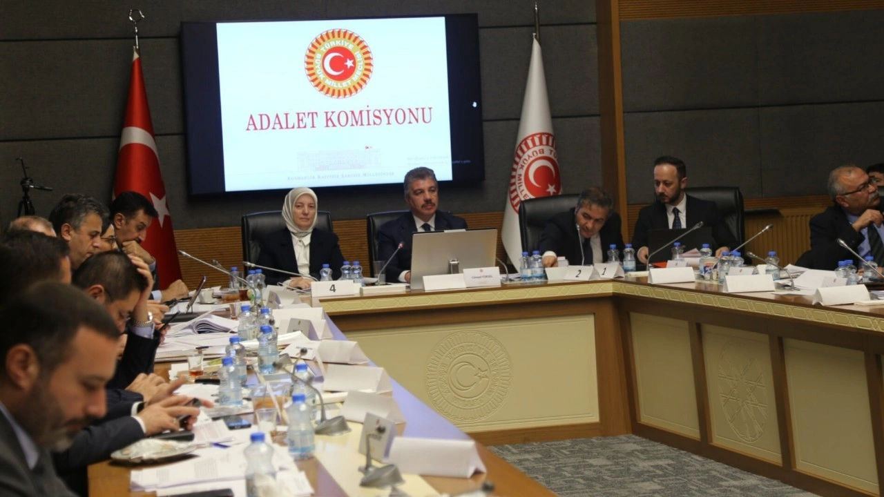 İnfaz düzenlemelerini içeren '11'nci Yargı Paketi' komisyonda kabul edildi