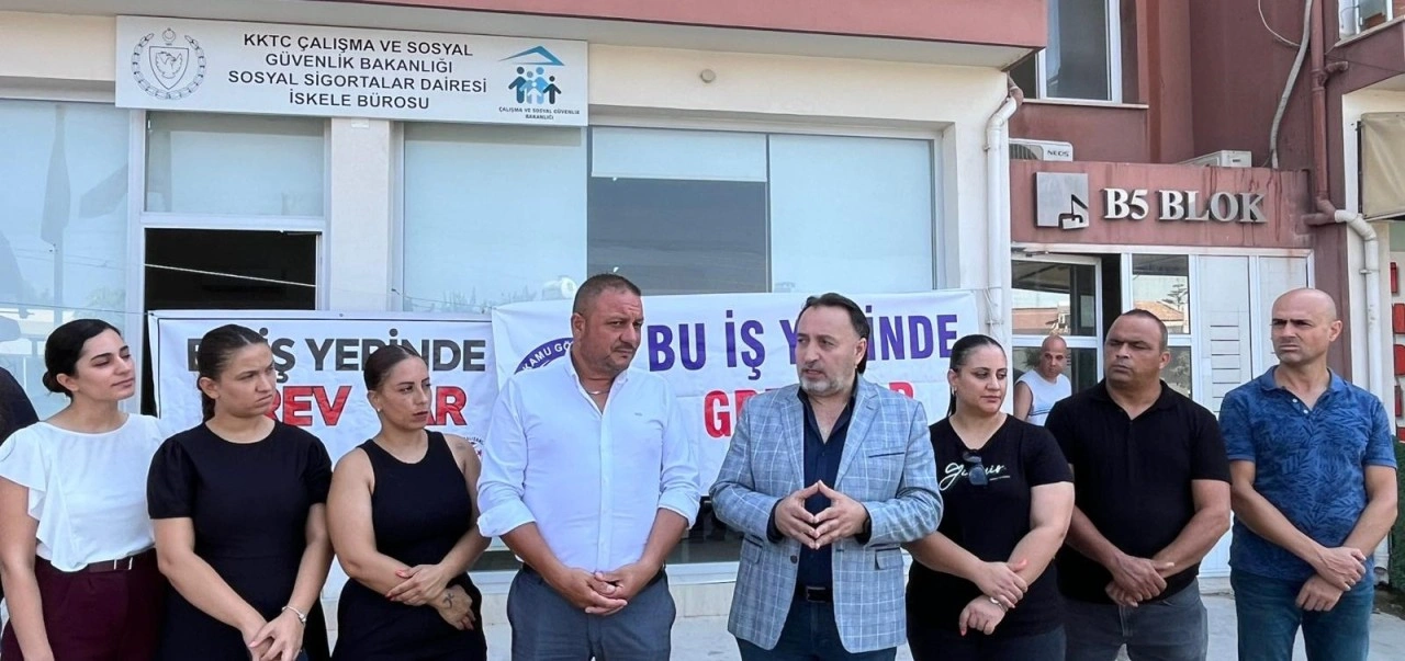 Kamu-Sen Sosyal Sigortalar Dairesi’nin İskele şubesinde tam gün greve gitti