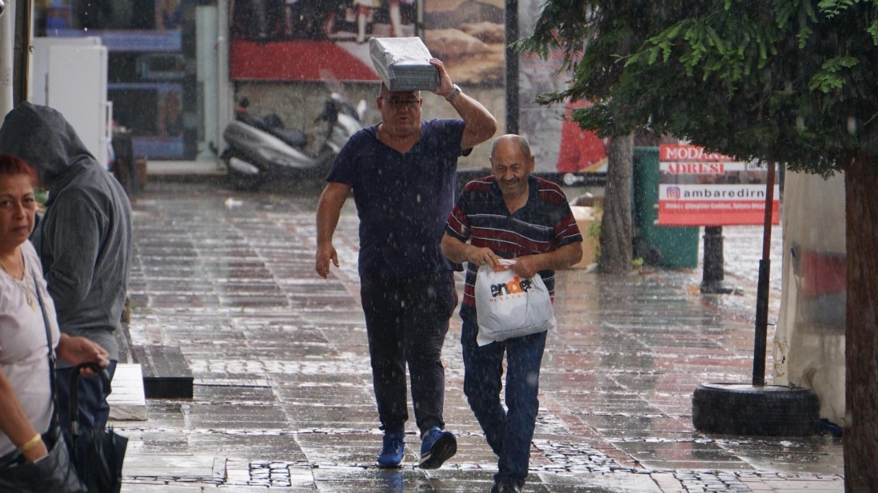 Kuvvetli sağanak yağmur ve fırtına etkili olacak