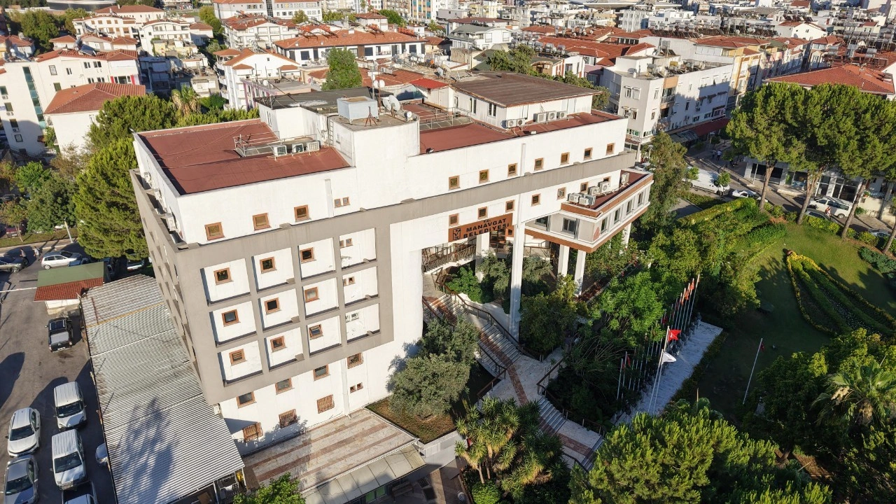Manavgat Belediyesi'ne ‘rüşvet’ operasyonunda 28 kişi gözaltında, 6 şüpheli firari