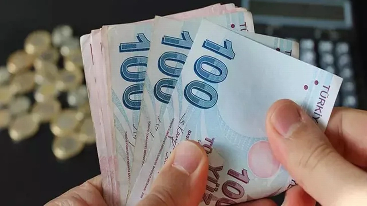 Memur ve memur emeklisine hükümetin zam teklifi belli oldu