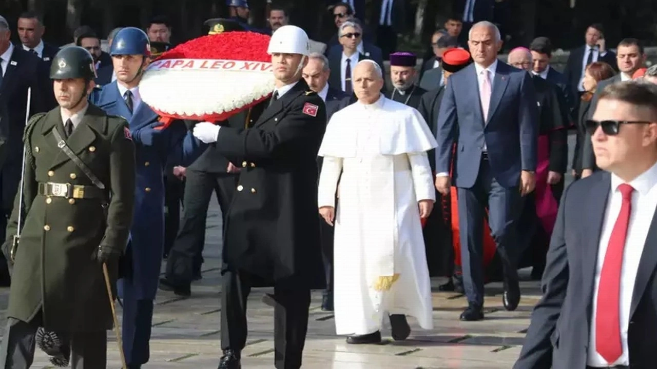Papa 14'üncü Leo, Ankara'da