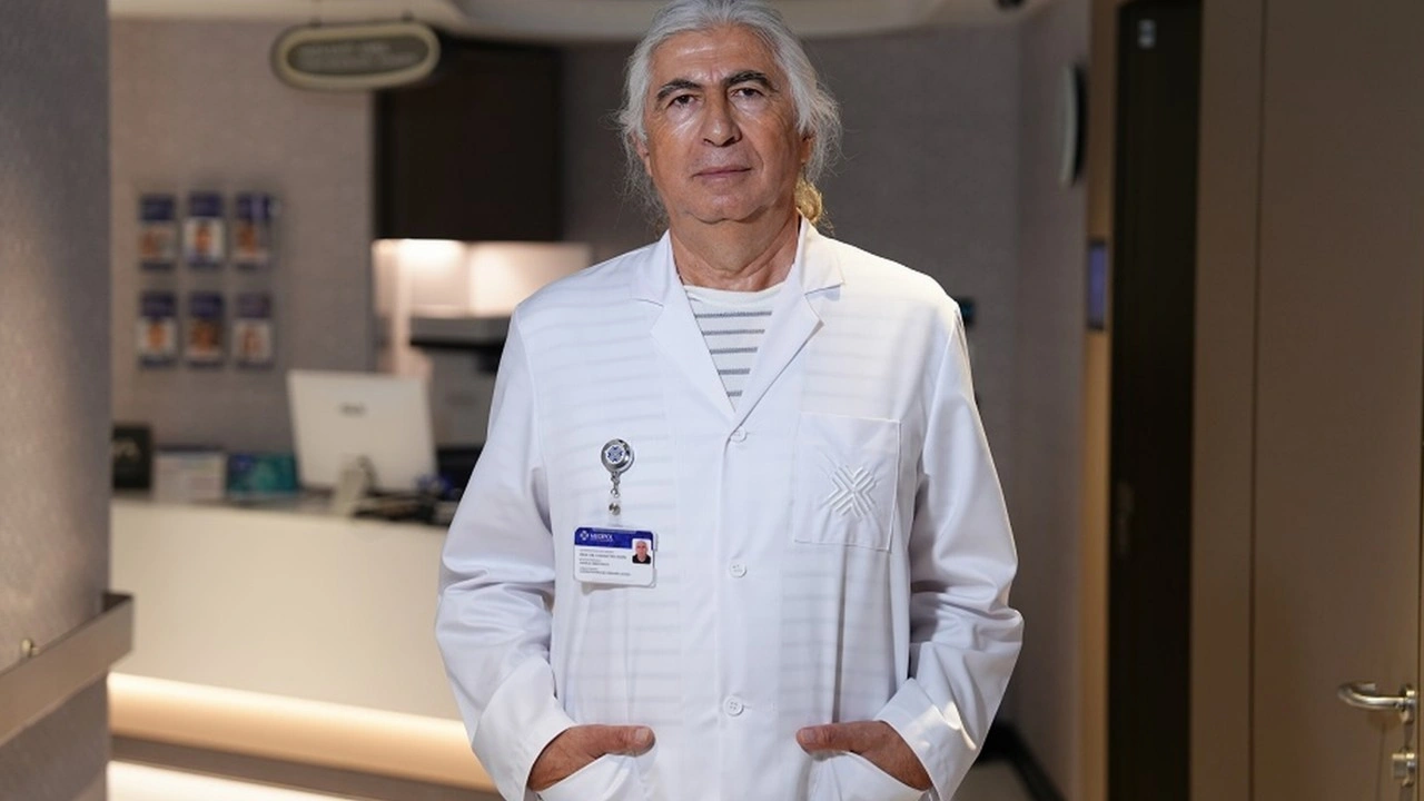 Prof. Dr. Aydın: "Robotik cerrahi, daha az ağrı sağlıyor"