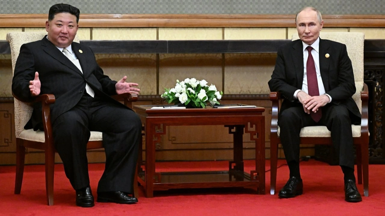Rusya Devlet Başkanı Putin, Kuzey Kore lideri Kim ile Pekin'de görüştü