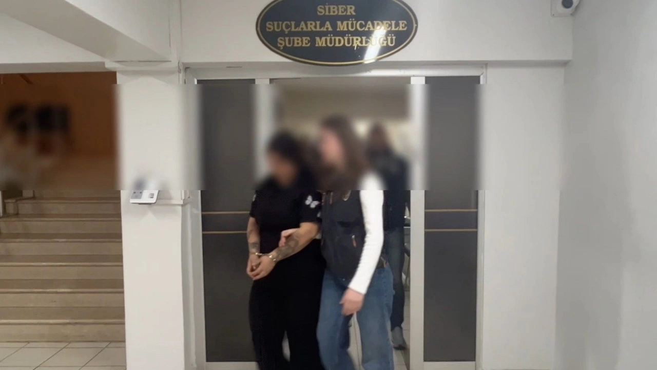 Sakarya merkezli 8 ilde dolandırıcılık operasyonunda 14 tutuklama