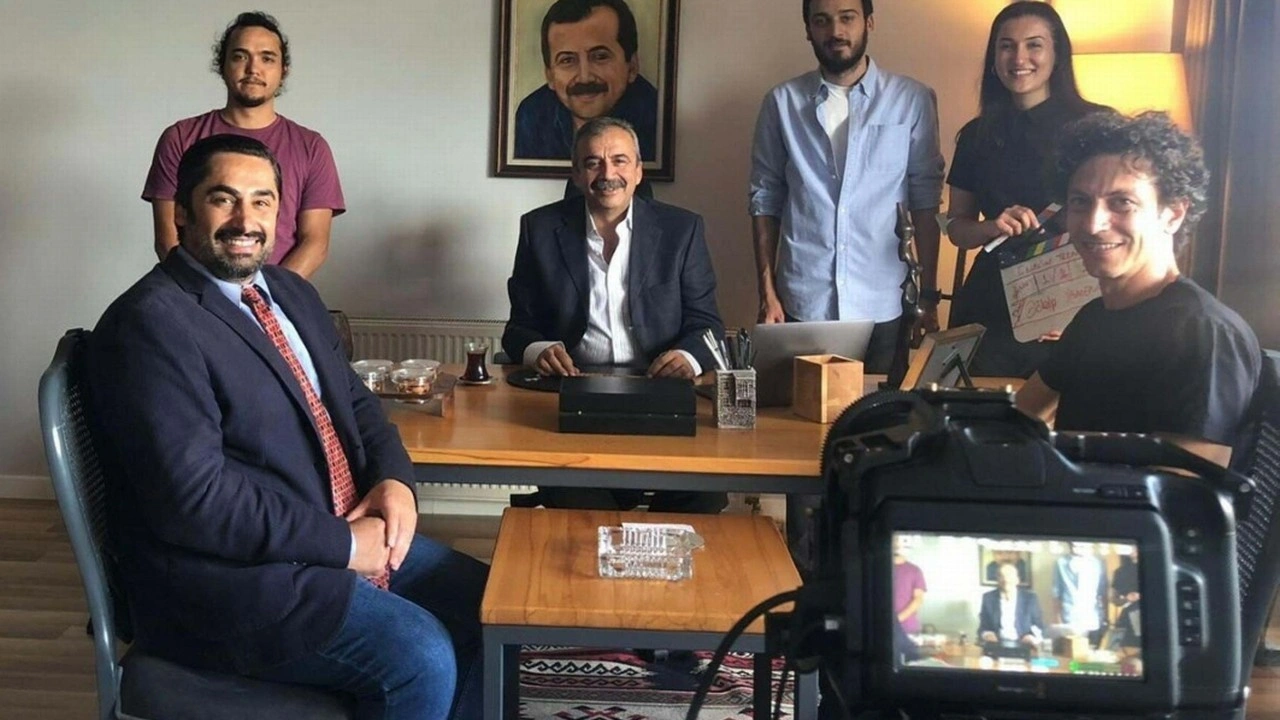 Sırrı Süreyya Önder, rol aldığı filmi izleyemedi