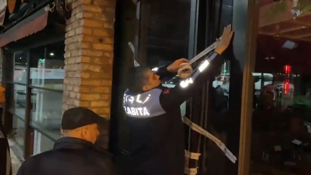 Şişli'de 25 kişi zehirlenme şüphesiyle hastaneye başvurdu; restoran mühürlendi