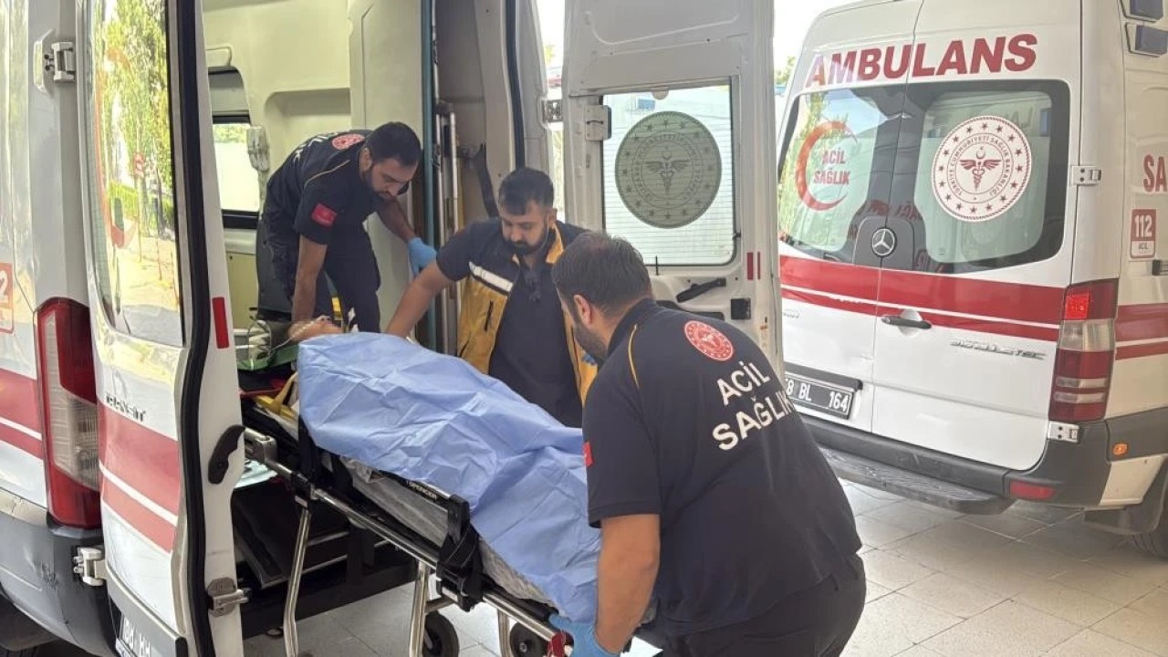 Sivas'ta işçi minibüsü uçurumdan yuvarlandı: 3 ölü, 18 yaralı