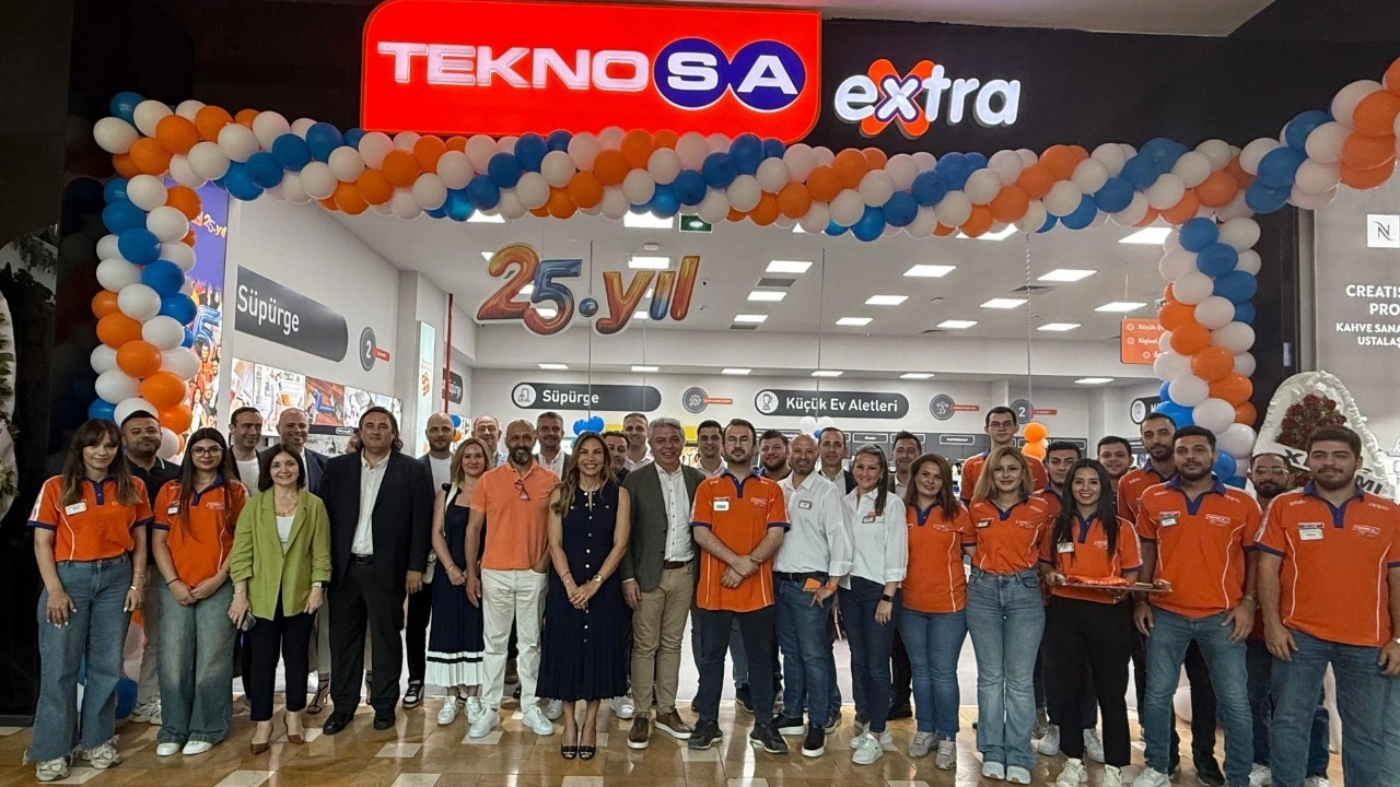 Teknosa, İzmir’deki mağazasını yeni yerine taşıdı