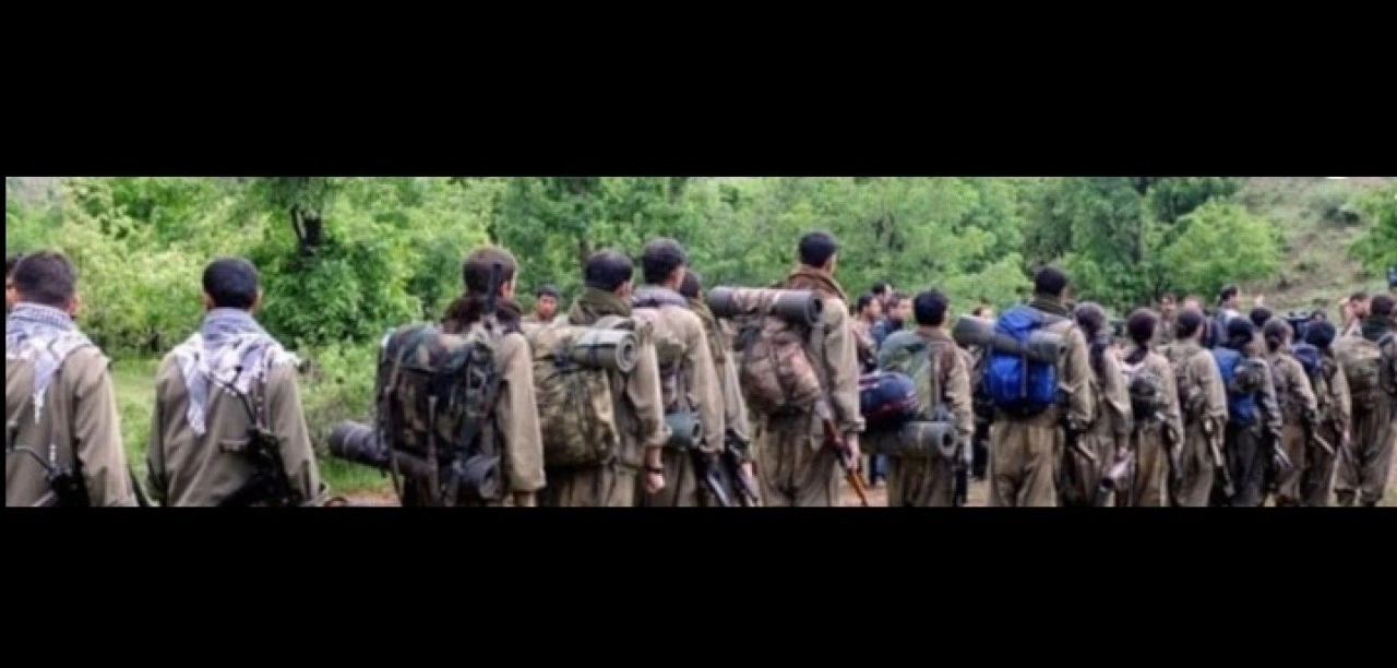 Terör örgütü PKK silahlarını imha etti