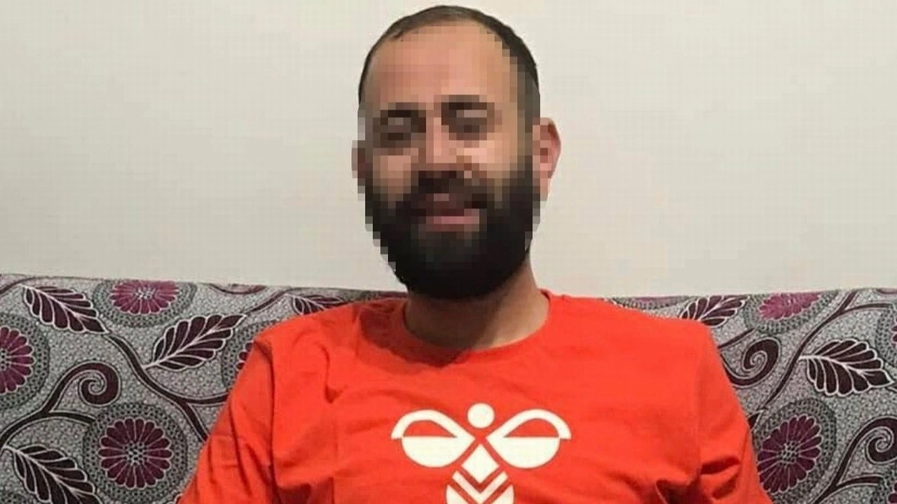 Ulu Önder Atatürk için saygı duruşunda bulunan vatandaşlarla alay eden kişi gözaltında