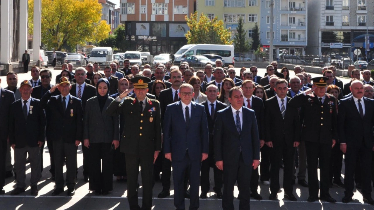 Ulu Önder Atatürk'ün Kars'a gelişinin 101'inci yıl dönümü kutlandı