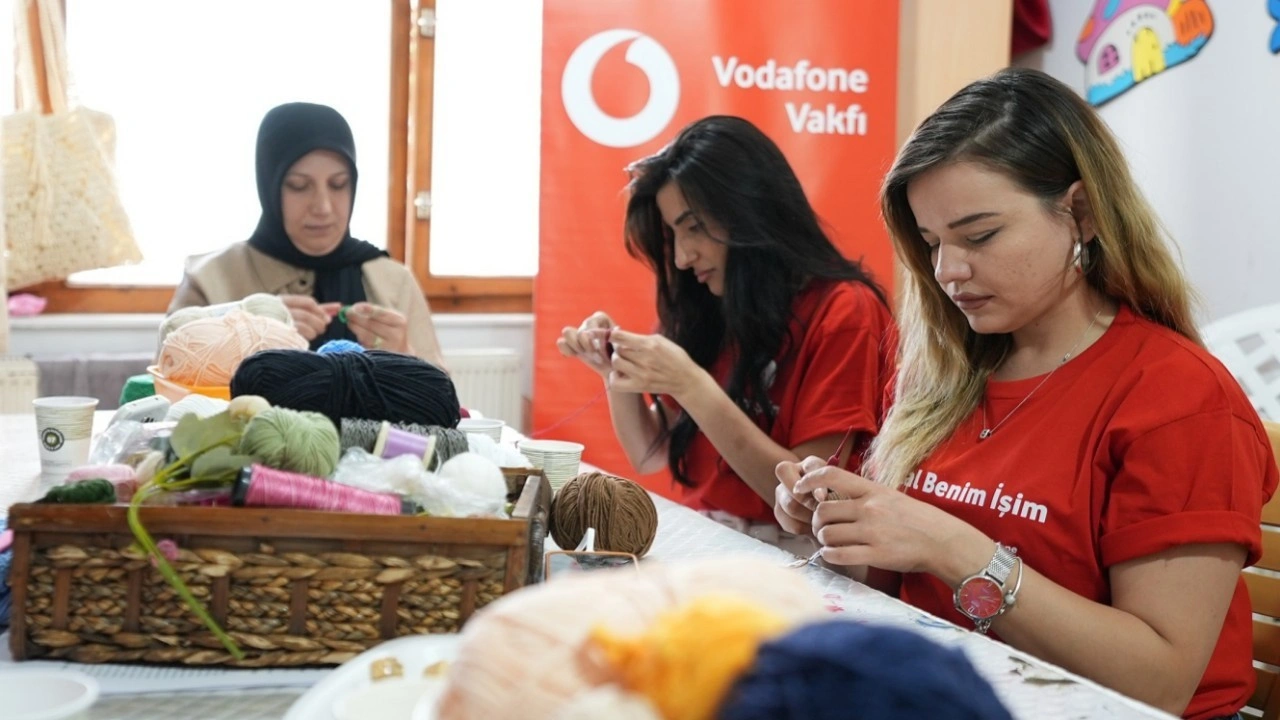 Vodafone, Elazığ’da ‘dijital benim işim’ projesine destek verdi