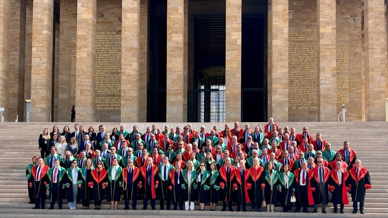 Yargıtay üyelerinden adli yıl açılışında Anıtkabir'e ziyaret