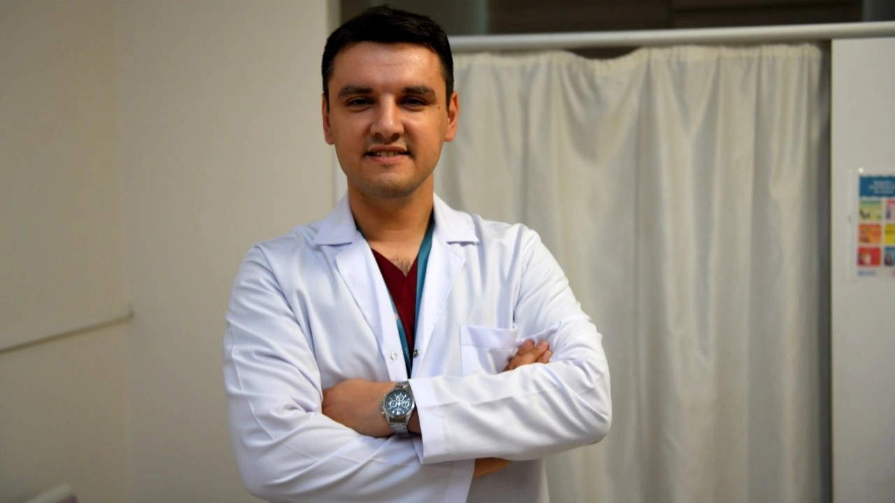 Yaz aylarında gebelere 'sıvı tüketimi' uyarısı