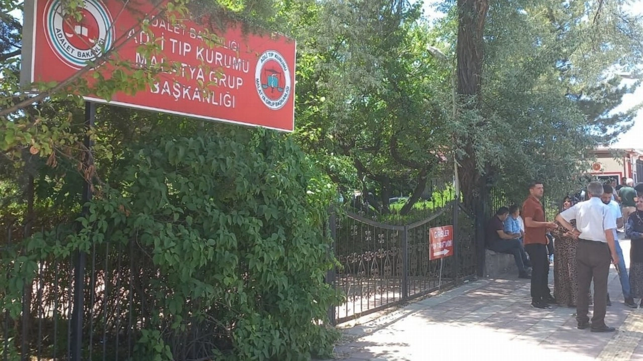 Yolda karşılaştığı 4 kişi tarafından dövülen şahıs hastanede öldü