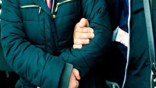 33 bin lirasını gasp ettikleri kişiyi benzin döküp yakmak istediler!