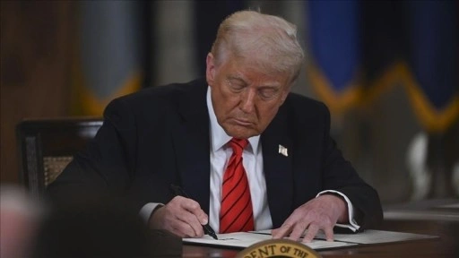 ABD Başkanı Trump, &#8220;vergi indirimi&#8221; tasarısını imzaladı