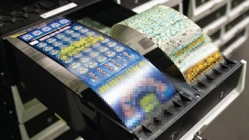 ABD'de bir kadın çöpten çıkardığı biletten 80 bin dolar kazandı