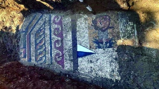 Altyapı çalışmasında 1500 yıllık mozaik bulundu
