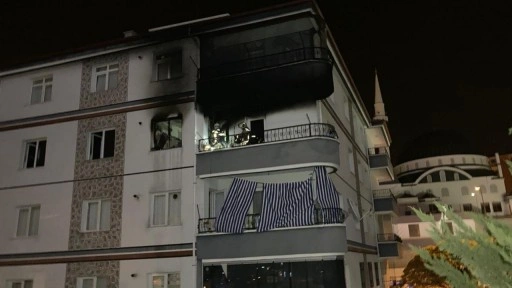 Ankara’da 4 katlı binada feci patlama: 1 yaralı