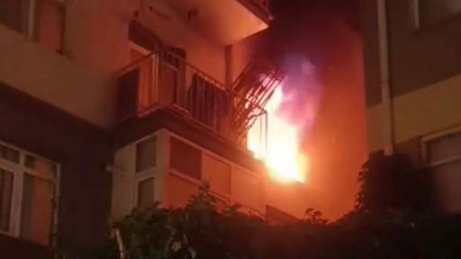 Ankara'da 7 katlı apartmanda yangın paniği